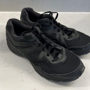Saucony black Men’s Sz 8
